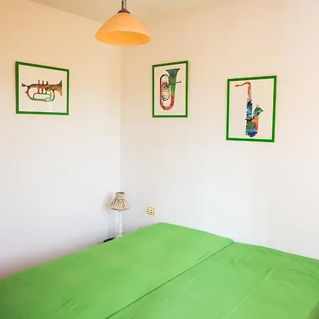 Lovely Full Of Art And Coziness *